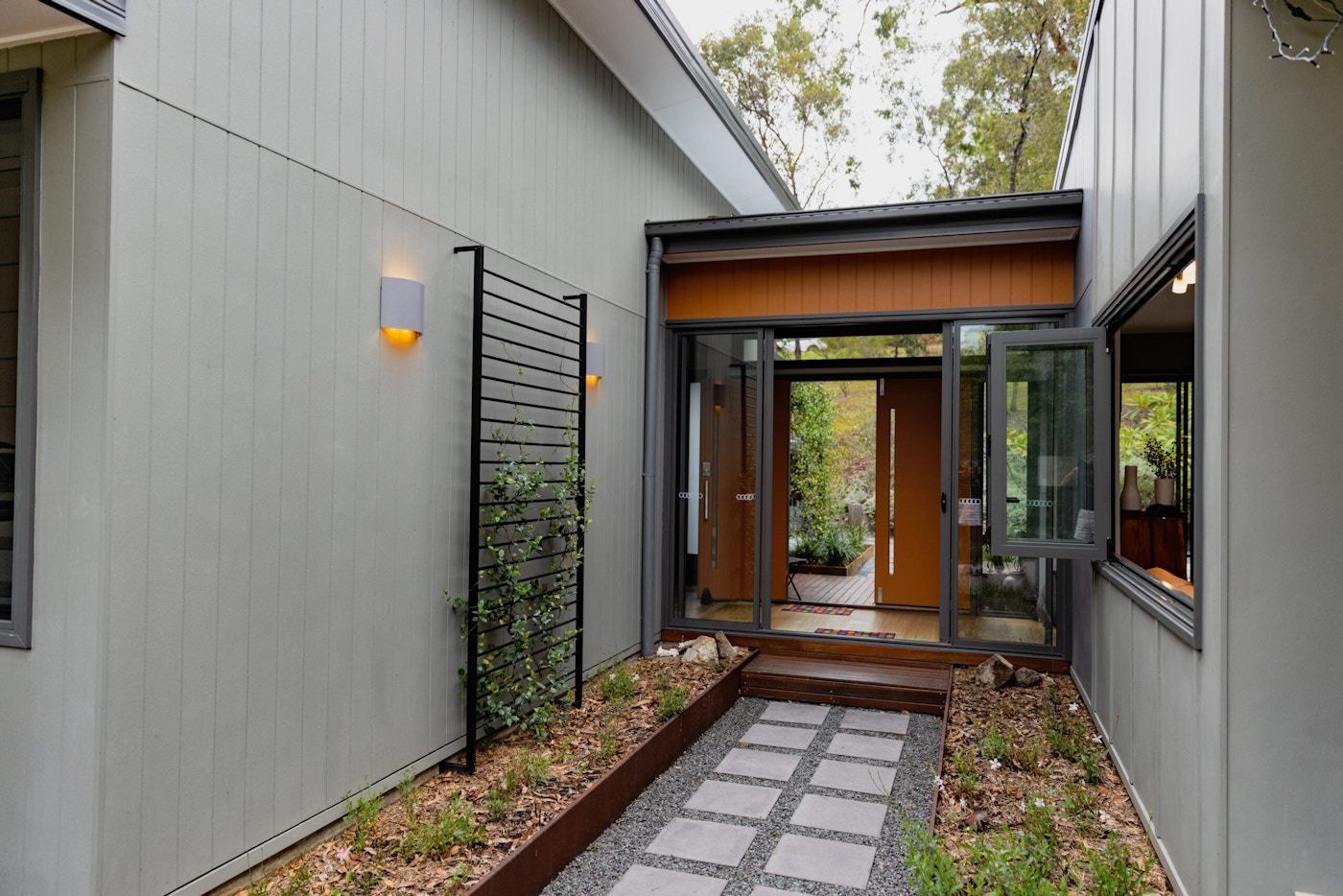 Fernando Elevation 5